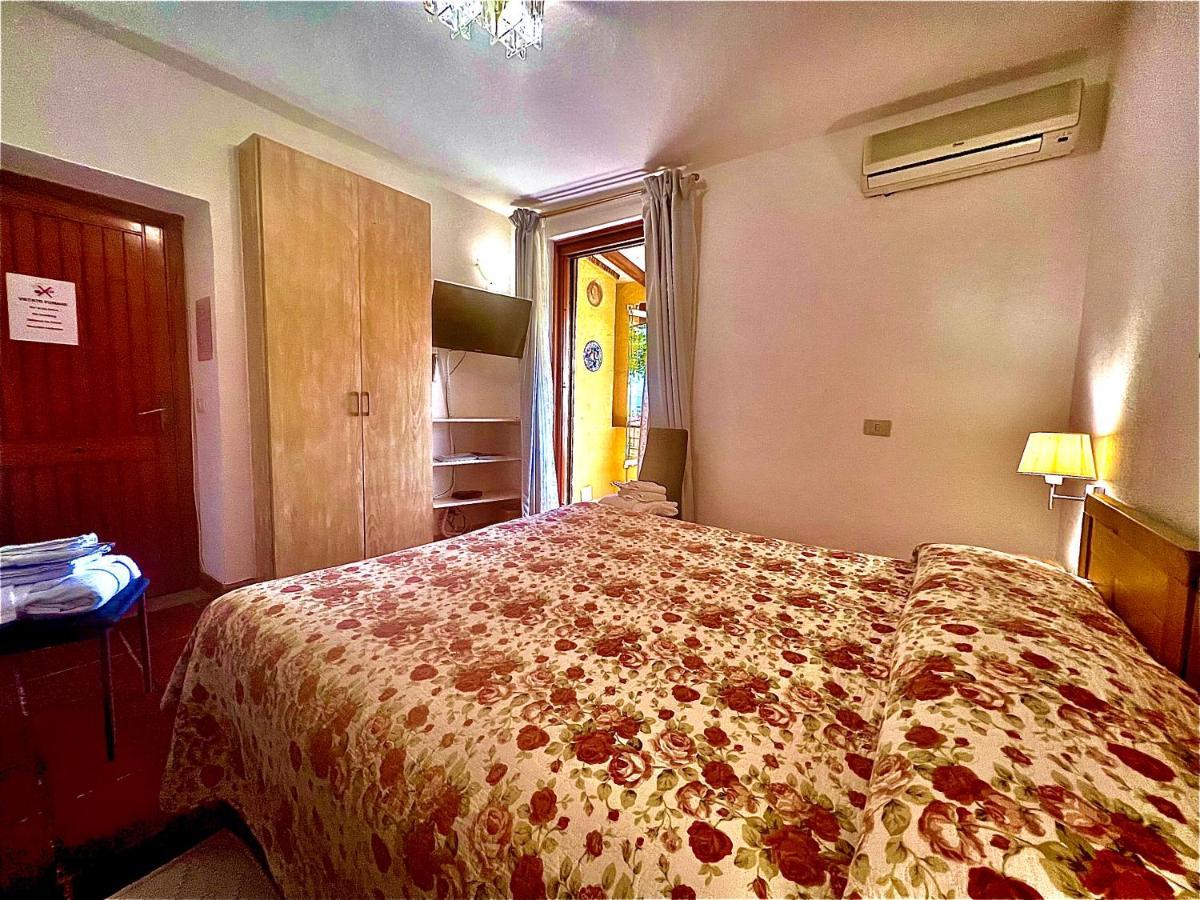 La Chicca Di Francesca Bed & Breakfast Santa Teresa Gallura Eksteriør bilde