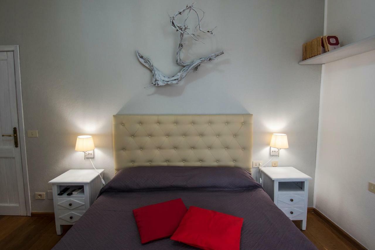La Chicca Di Francesca Bed & Breakfast Santa Teresa Gallura Eksteriør bilde